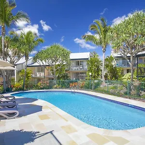 https://beach-breakers-resort.hotelssunshinecoast.net
