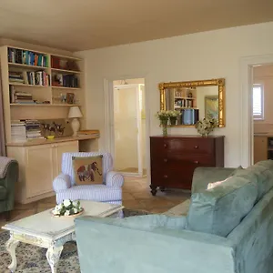 https://athelney-cottage-bed-and-breakfast.adelaidehotels-au.com
